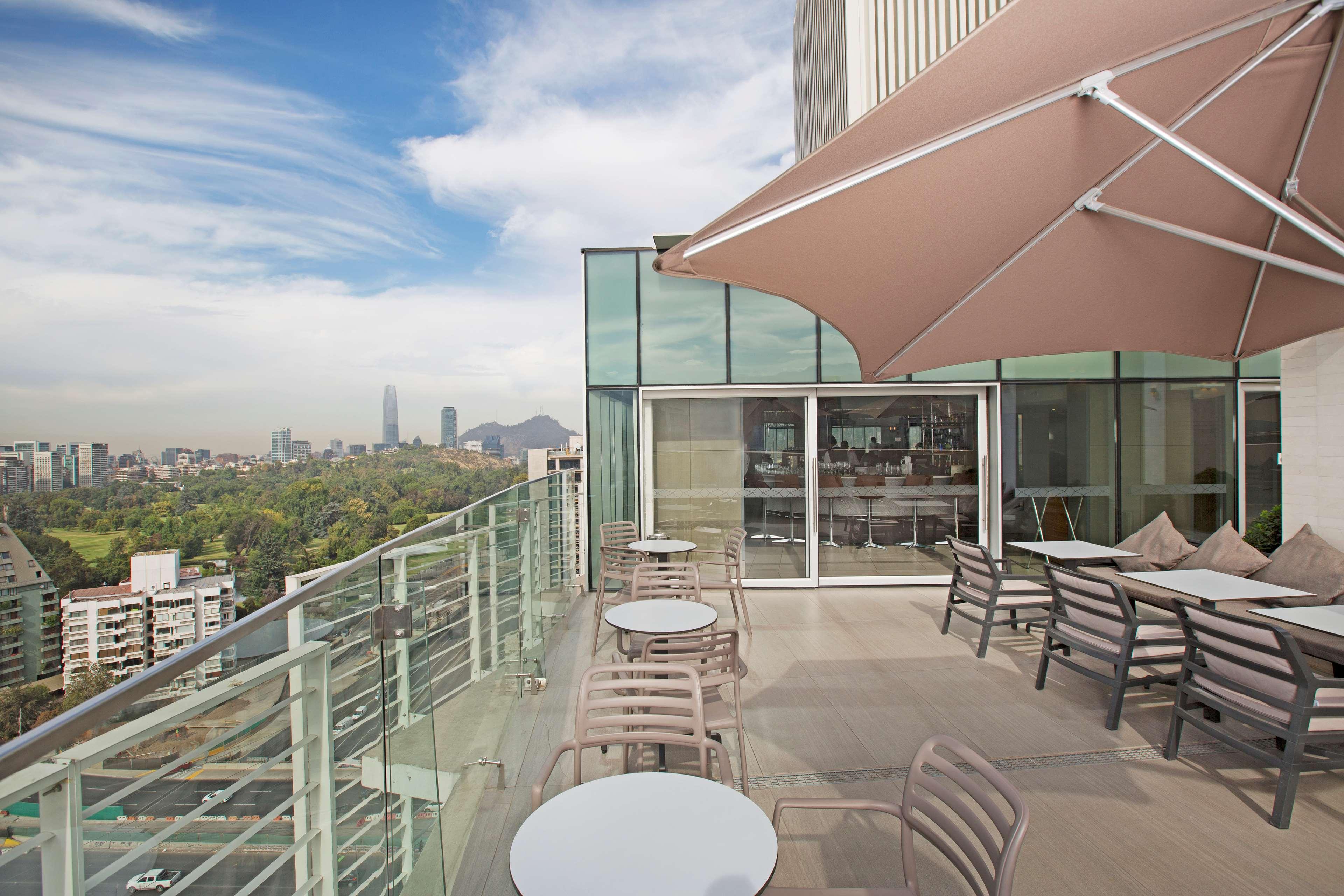 Hotel Doubletree By Hilton Santiago Kennedy, Chile Exteriér fotografie