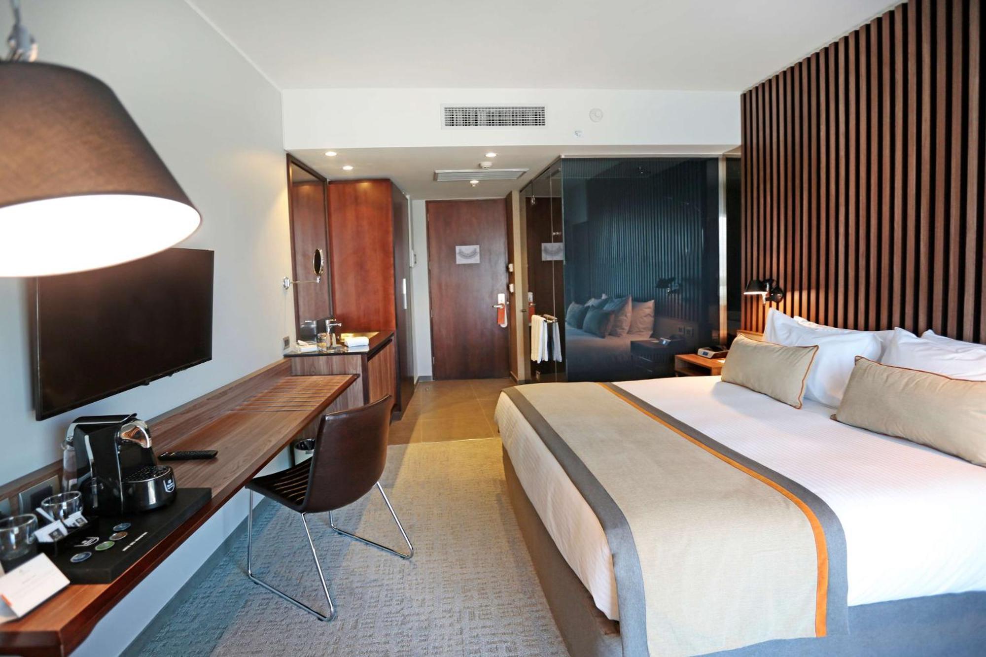 Hotel Doubletree By Hilton Santiago Kennedy, Chile Exteriér fotografie
