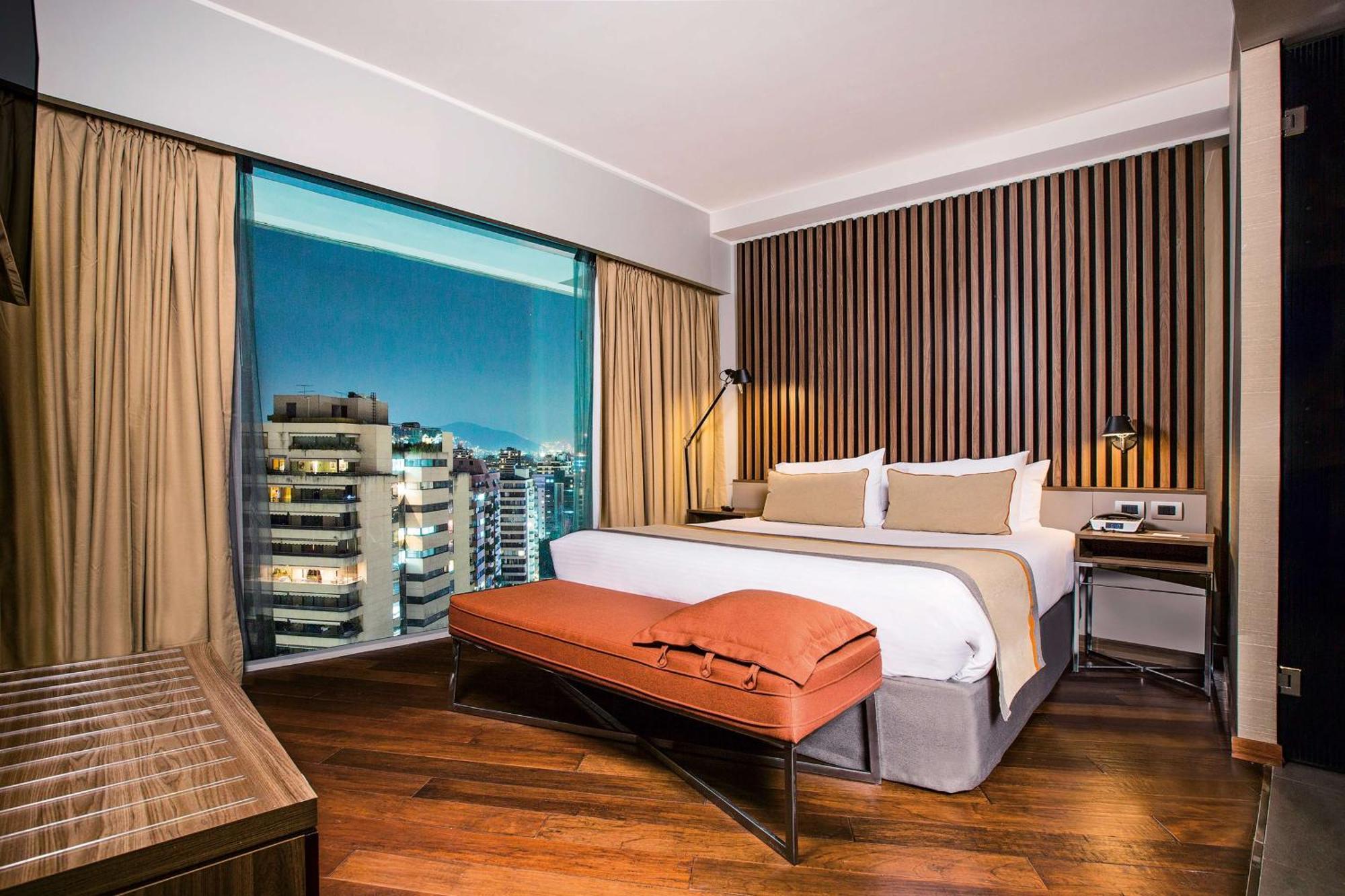 Hotel Doubletree By Hilton Santiago Kennedy, Chile Exteriér fotografie