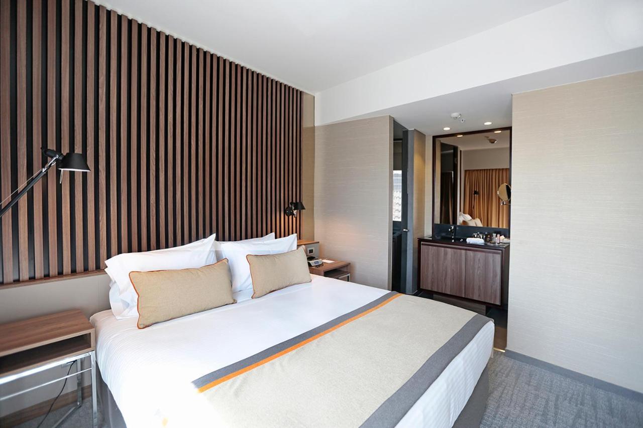 Hotel Doubletree By Hilton Santiago Kennedy, Chile Exteriér fotografie